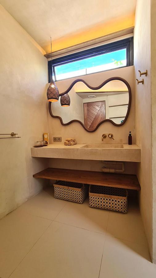 Shore Thing Gili Air Beachfront Apartment Exteriör bild