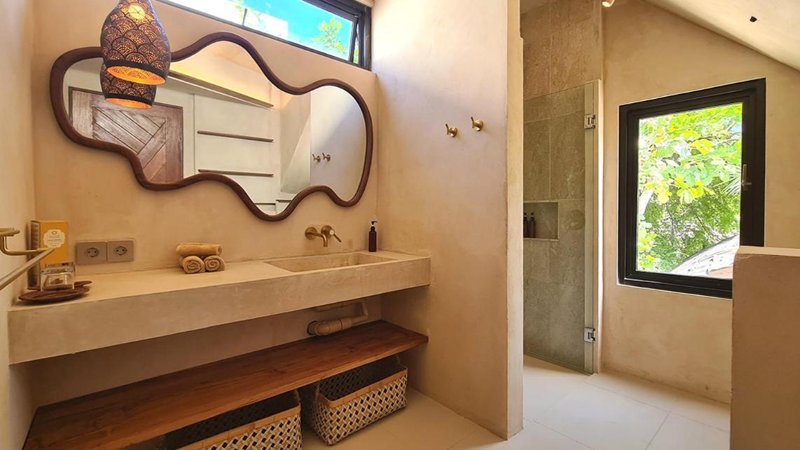 Shore Thing Gili Air Beachfront Apartment Exteriör bild