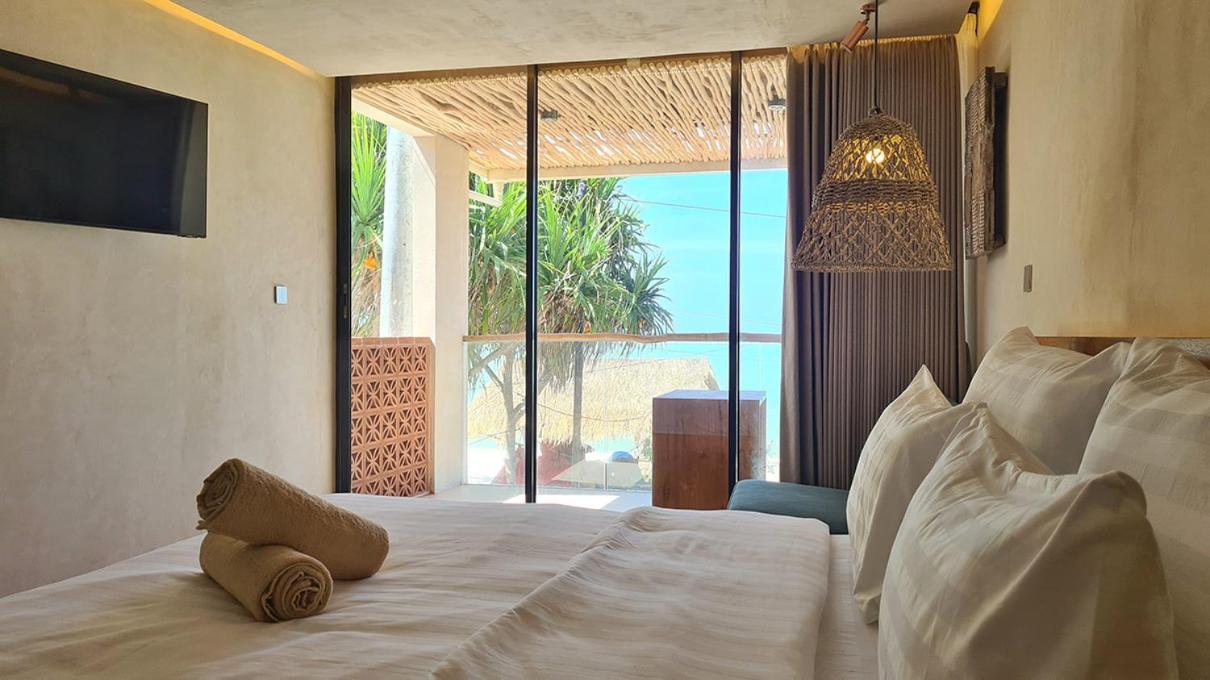 Shore Thing Gili Air Beachfront Apartment Exteriör bild